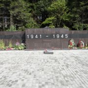 Мемориал в честь воинов Советской Армии, погибших в 1944 г. при освобождении г.Питкяранты от фашистских захватчиков, с могилой Неизвестного солдата 